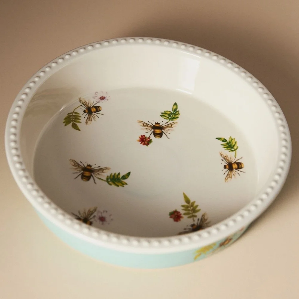 Anthropologie BRAND NEW, Lou Rota Mother Nature Pie Dish
